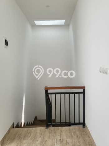 Dijual Rumah Modern 3 KT di BSD Nusaloka, Tangerang Dijual Rumah Modern 3 KT di BSD Nusaloka, Tangerang