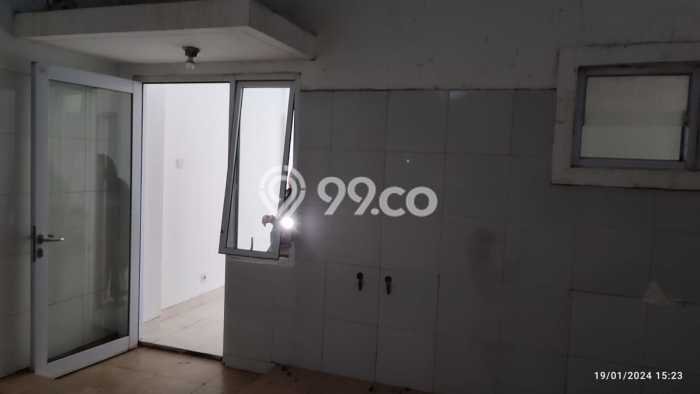 Ruko Bagus Dijual LB 172m2 Lokasi Strategis Tangerang Area Cocok untuk Berbisnis Ruko Bagus Dijual LB 172m2 Lokasi Strategis Tangerang Area Cocok untuk Berbisnis