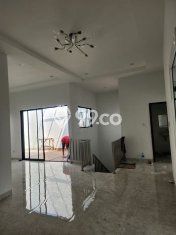 For Sale! Luxury House LT 180m2 Desain Modern di BSD Nusaloka For Sale! Luxury House LT 180m2 Desain Modern di BSD Nusaloka