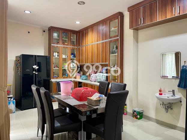 Siap Huni Rumah Mewah 4 Kamar di BSD Puspita Loka Dekat ke Mana Saja Siap Huni Rumah Mewah 4 Kamar di BSD Puspita Loka Dekat ke Mana Saja