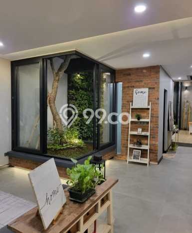 Ready to Use! Luxury House LT 140m2 Desain Modern di Pondok Indah Ready to Use! Luxury House LT 140m2 Desain Modern di Pondok Indah