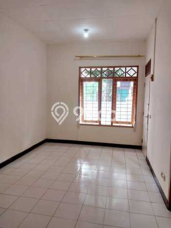 For Sale Hunian Rumah Terawat 2 KT di BSD Griya Loka, Tangerang For Sale Hunian Rumah Terawat 2 KT di BSD Griya Loka, Tangerang