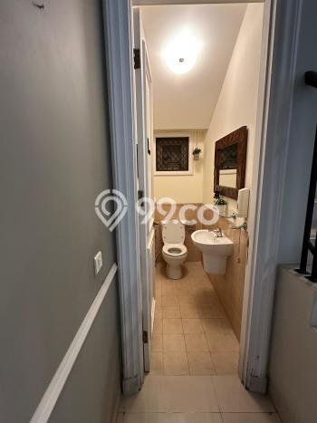Rumah Elit Modern Tanpa Renovasi di BSD Tangerang Rumah Elit Modern Tanpa Renovasi di BSD Tangerang