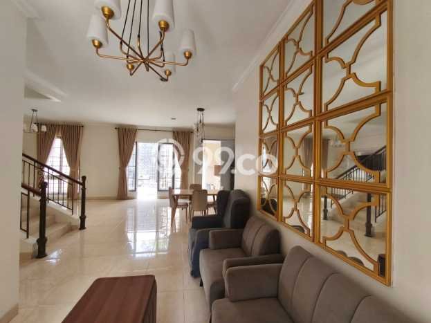 DREAM HOME! Rumah area BSD The Green, 3 KT, Bebas Macet, LT 180m² Bangunan 220m² DREAM HOME! Rumah area BSD The Green, 3 KT, Bebas Macet, LT 180m² Bangunan 220m²