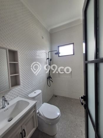 Rumah Minimalis 3 KT di BSD Griya Loka Tangerang Semi Furnished Rumah Minimalis 3 KT di BSD Griya Loka Tangerang Semi Furnished