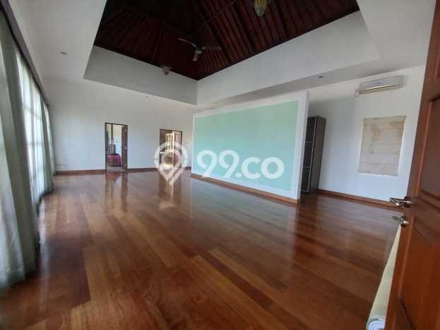 Dijual Cepat! Vila di , Luas 663m2m², Area Berkembang dengan nilai naik Dijual Cepat! Vila di , Luas 663m2m², Area Berkembang dengan nilai naik