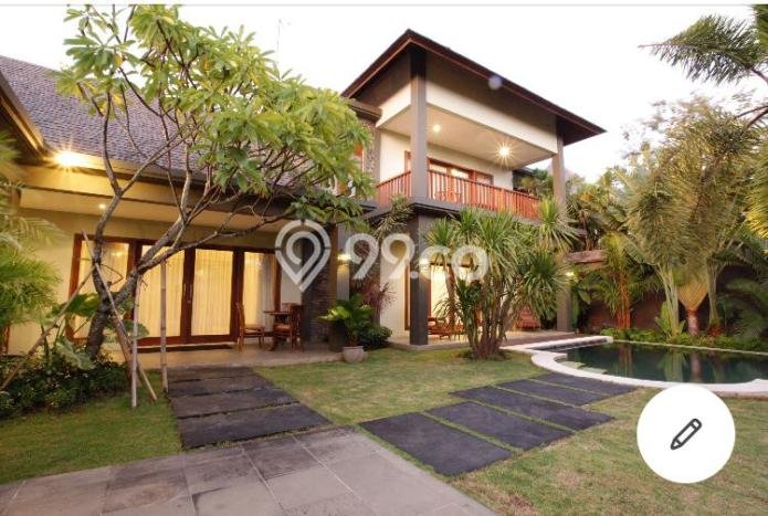 Rumah Nyaman area Canggu, Badung, Luas 650m2m² LB 400m2m² Rumah Nyaman area Canggu, Badung, Luas 650m2m² LB 400m2m²