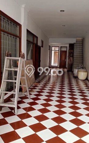 Siap Huni Rumah Mewah 7 Kamar di Babakan Ciparay Dekat ke Mana Pun Siap Huni Rumah Mewah 7 Kamar di Babakan Ciparay Dekat ke Mana Pun