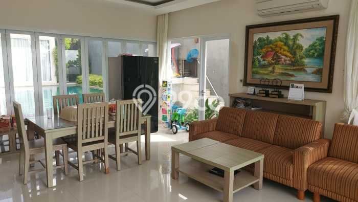HARGA TERBAIK! Vila di , Luas 285m2m², Area Strategis HARGA TERBAIK! Vila di , Luas 285m2m², Area Strategis