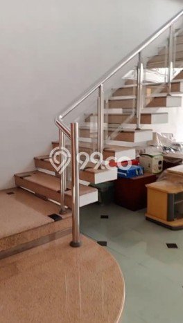 Siap Huni Rumah Mewah 7 Kamar di Babakan Ciparay Dekat ke Mana Pun Siap Huni Rumah Mewah 7 Kamar di Babakan Ciparay Dekat ke Mana Pun