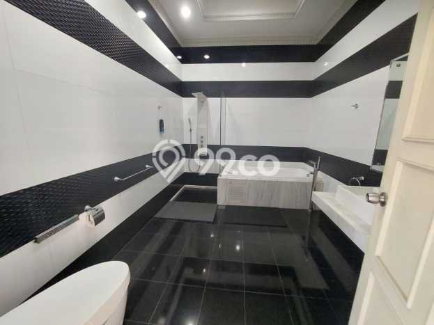 Jual Rumah Mewah Megah Dengan View Cantik di Pondok Labu, Jakarta Selatan Jual Rumah Mewah Megah Dengan View Cantik di Pondok Labu, Jakarta Selatan