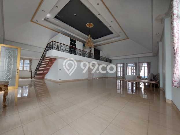 Jual Rumah Mewah Megah Dengan View Cantik di Pondok Labu, Jakarta Selatan Jual Rumah Mewah Megah Dengan View Cantik di Pondok Labu, Jakarta Selatan