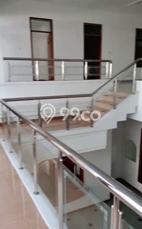 Siap Huni Rumah Mewah 7 Kamar di Babakan Ciparay Dekat ke Mana Pun Siap Huni Rumah Mewah 7 Kamar di Babakan Ciparay Dekat ke Mana Pun