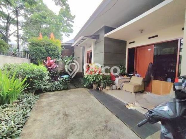 Rumah Elit LB 185m2 Siap Pakai Desain Elegan di Buah Batu, Bandung Rumah Elit LB 185m2 Siap Pakai Desain Elegan di Buah Batu, Bandung