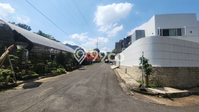 Dijual Tanah Lokasi Surya Sumantri, Bandung Seluas 200m2 Dijual Tanah Lokasi Surya Sumantri, Bandung Seluas 200m2