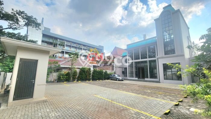Komersial Disewa di Coblong, Bandung, LT 1040m2 / LB 800m2 Komersial Disewa di Coblong, Bandung, LT 1040m2 / LB 800m2