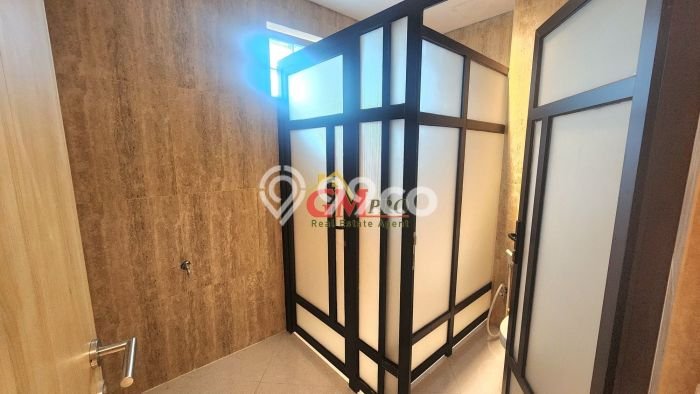 Komersial Disewa di Coblong, Bandung, LT 1040m2 / LB 800m2 Komersial Disewa di Coblong, Bandung, LT 1040m2 / LB 800m2