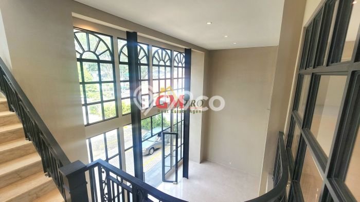 Komersial Disewa di Coblong, Bandung, LT 1040m2 / LB 800m2 Komersial Disewa di Coblong, Bandung, LT 1040m2 / LB 800m2