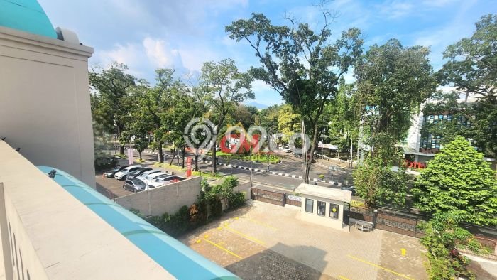 Komersial Disewa di Coblong, Bandung, LT 1040m2 / LB 800m2 Komersial Disewa di Coblong, Bandung, LT 1040m2 / LB 800m2
