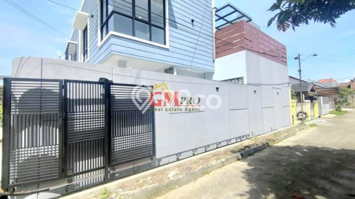 Rumah Strategis Modern Lb 120m2 di Holis Cigondewah, Bandung Rumah Strategis Modern Lb 120m2 di Holis Cigondewah, Bandung