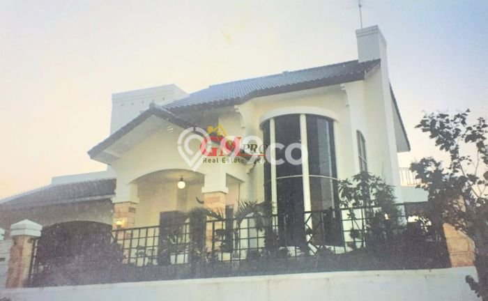 Rumah Luxury Modern Tanpa Renovasi di Setiabudi Bandung Rumah Luxury Modern Tanpa Renovasi di Setiabudi Bandung