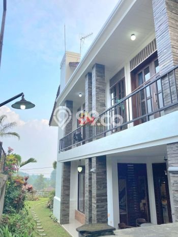 Rumah Luxury Modern Tanpa Renovasi di Setiabudi Bandung Rumah Luxury Modern Tanpa Renovasi di Setiabudi Bandung