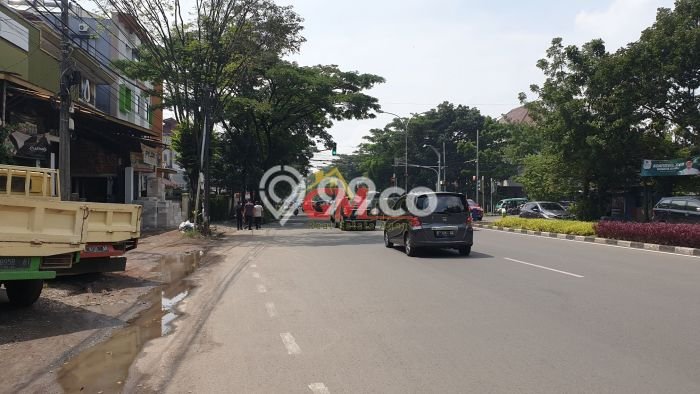 Ruko untuk Disewa di Pusat Bandung Luas Bangunan 298m2 Ruko untuk Disewa di Pusat Bandung Luas Bangunan 298m2