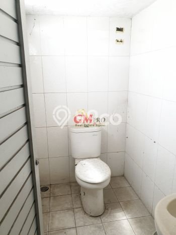 Ruko untuk Disewa di Pusat Bandung Luas Bangunan 298m2 Ruko untuk Disewa di Pusat Bandung Luas Bangunan 298m2