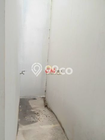 Ruko Dijual di Bandung LT 193m2 & LB 300m2 Lokasi Terbaik! Ruko Dijual di Bandung LT 193m2 & LB 300m2 Lokasi Terbaik!