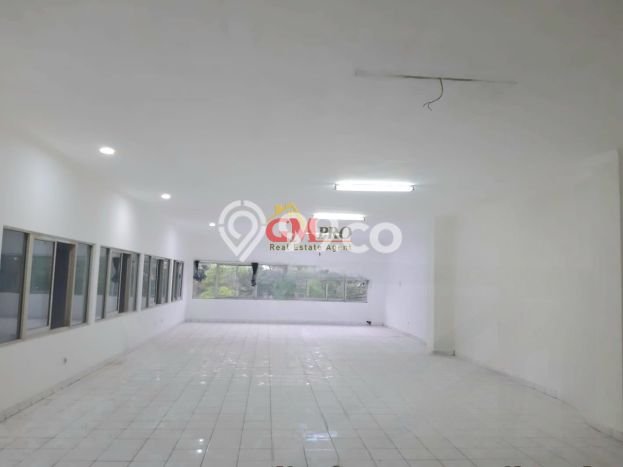 AREA BISNIS! Gudang Kawasan Kiaracondong, Luas 1000m², Area Strategis AREA BISNIS! Gudang Kawasan Kiaracondong, Luas 1000m², Area Strategis