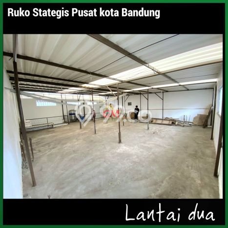 Ruko untuk Disewa di Pusat Bandung Luas Bangunan 180m2 Ruko untuk Disewa di Pusat Bandung Luas Bangunan 180m2