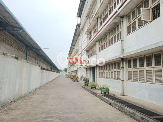 Pabrik untuk Disewa di Pusat Bandung Luas Bangunan 31386m2 Pabrik untuk Disewa di Pusat Bandung Luas Bangunan 31386m2