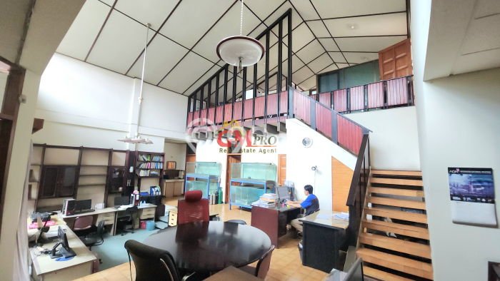 Ready to Use! Premium House LT 354m2 Desain Modern di Setra Sari Ready to Use! Premium House LT 354m2 Desain Modern di Setra Sari