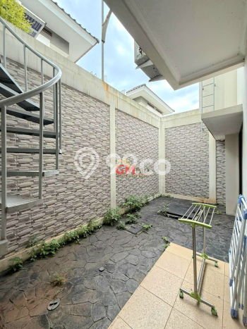 Rumah Bagus Siap Huni Di Summarecon Bandung Luas 215m2 Lokasi Strategis Rumah Bagus Siap Huni Di Summarecon Bandung Luas 215m2 Lokasi Strategis