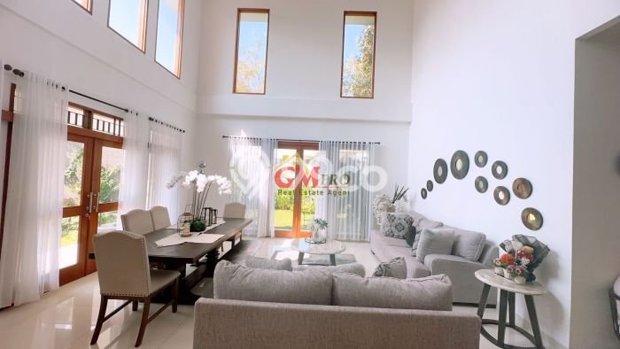 Jual Rumah Luas Elegan Dengan View Cantik di Setiabudi, Bandung Jual Rumah Luas Elegan Dengan View Cantik di Setiabudi, Bandung