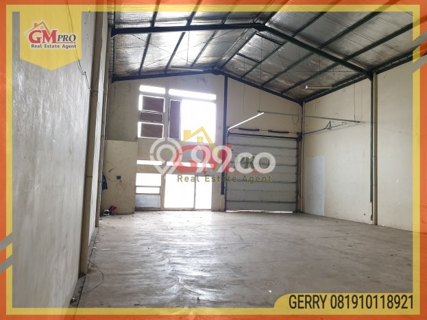 Disewakan Gudang di Kawasan Ramai Kopo Luas 227m2 Disewakan Gudang di Kawasan Ramai Kopo Luas 227m2