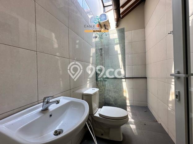 Dijual Rumah Premium dengan Fasilitas Sekitar Lengkap di BSD, Tangerang Selatan Dijual Rumah Premium dengan Fasilitas Sekitar Lengkap di BSD, Tangerang Selatan