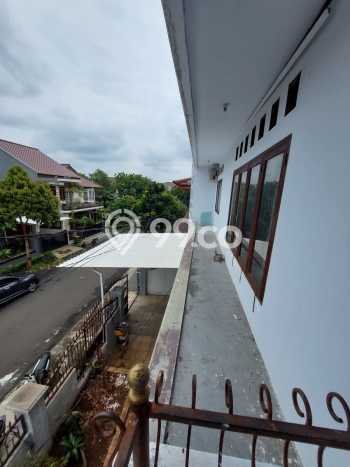 Rumah Mewah LB 300m2 Siap Huni Desain Elegan di Bintaro, Tangerang Selatan Rumah Mewah LB 300m2 Siap Huni Desain Elegan di Bintaro, Tangerang Selatan