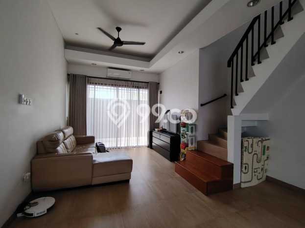 Rumah Luxury Modern Siap Huni di Graha Raya Bintaro Tangerang Selatan Rumah Luxury Modern Siap Huni di Graha Raya Bintaro Tangerang Selatan