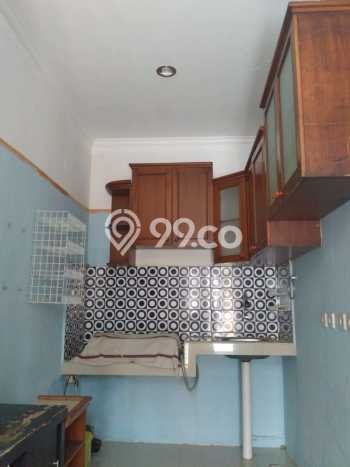 Rumah Strategis Modern Lb 180m2 di Ciputat, Tangerang Selatan Rumah Strategis Modern Lb 180m2 di Ciputat, Tangerang Selatan