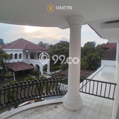 Rumah Luxury Modern Tanpa Renovasi di Lebak Bulus Jakarta Selatan Rumah Luxury Modern Tanpa Renovasi di Lebak Bulus Jakarta Selatan