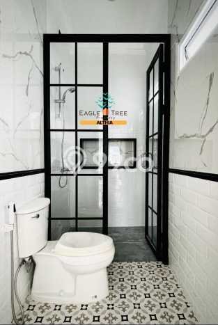 Ready to Use! Premium House LT 230m2 Desain Modern di BSD Ready to Use! Premium House LT 230m2 Desain Modern di BSD