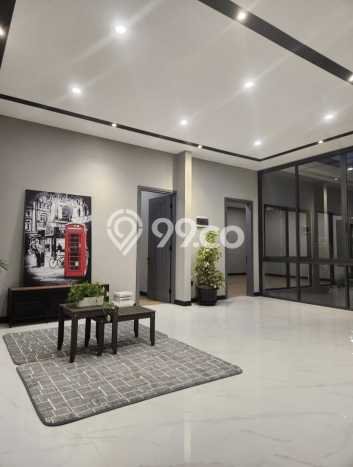 Hunian Mewah Siap Huni LT 252m2 di BSD, Tangerang Selatan Hunian Mewah Siap Huni LT 252m2 di BSD, Tangerang Selatan