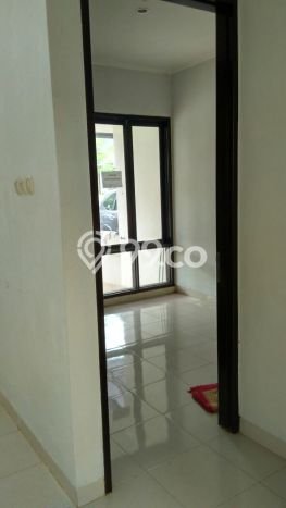 For Sale Rumah 2 Kamar Lokasi Ideal Bagus dan Strategis di Ciputat For Sale Rumah 2 Kamar Lokasi Ideal Bagus dan Strategis di Ciputat