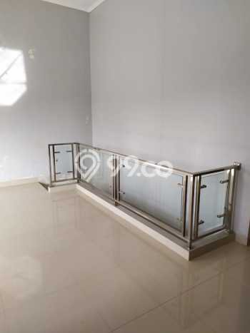 For Sale Rumah 3 Kamar Lokasi Strategis Nyaman dan Strategis di Ciputat For Sale Rumah 3 Kamar Lokasi Strategis Nyaman dan Strategis di Ciputat