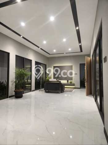 Hunian Mewah Siap Huni LT 252m2 di BSD, Tangerang Selatan Hunian Mewah Siap Huni LT 252m2 di BSD, Tangerang Selatan