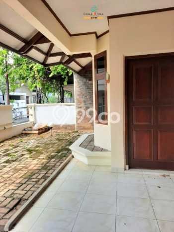 Rumah Mewah LB 350m2 Siap Huni Desain Elegan di Pondok Indah, Jakarta Selatan Rumah Mewah LB 350m2 Siap Huni Desain Elegan di Pondok Indah, Jakarta Selatan