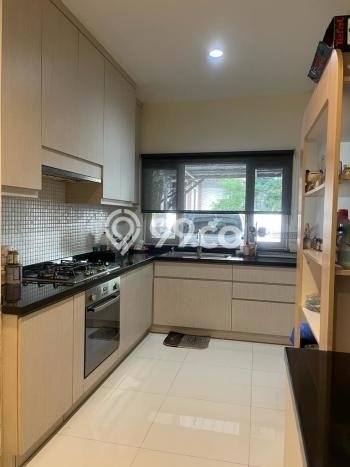 Rumah Elit LB 150m2 Siap Pakai Desain Elegan di Bintaro, Tangerang Selatan Rumah Elit LB 150m2 Siap Pakai Desain Elegan di Bintaro, Tangerang Selatan