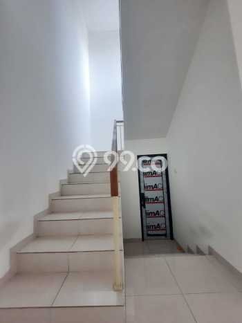 Rumah Modern Minimalis 3 Kamar Siap Huni di Ciputat Rumah Modern Minimalis 3 Kamar Siap Huni di Ciputat