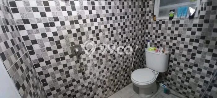 Jual Rumah Eksklusif 4 KT di Jombang, Tangerang Jual Rumah Eksklusif 4 KT di Jombang, Tangerang